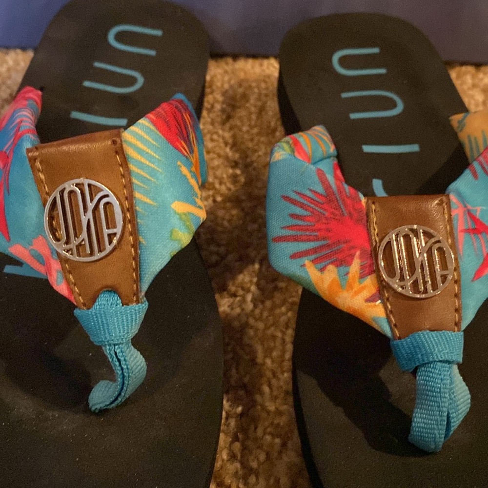 Unisa hawaian style sandals ποΈπΊ π - Picture 3 of 7